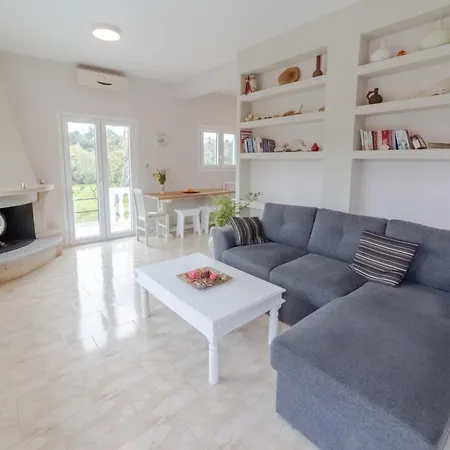 Private House With Garden Next To The Casa de Férias *